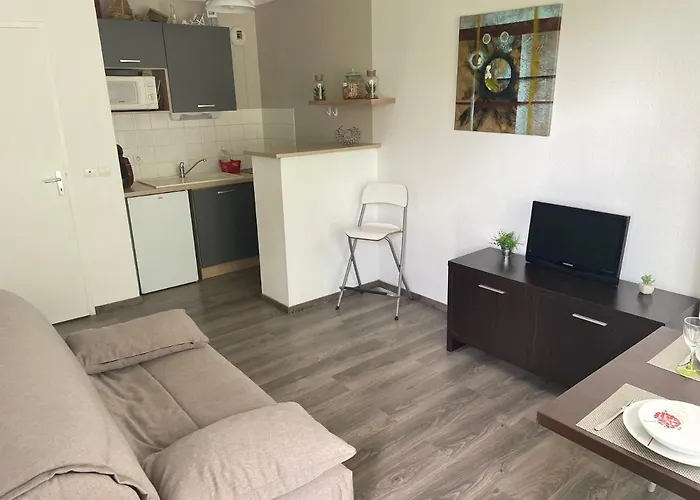 Apartament Le Voilier. Honfleur T2 Dans Avec Piscine *