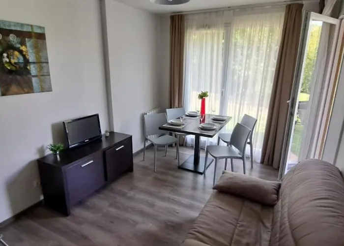 Apartament Le Voilier. Honfleur T2 Dans Avec Piscine Équemauville